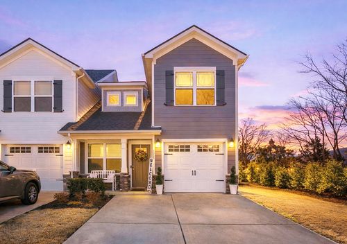 5359 Normandy Cob Dr, Murfreesboro, TN, 37129-1390 | Card Image