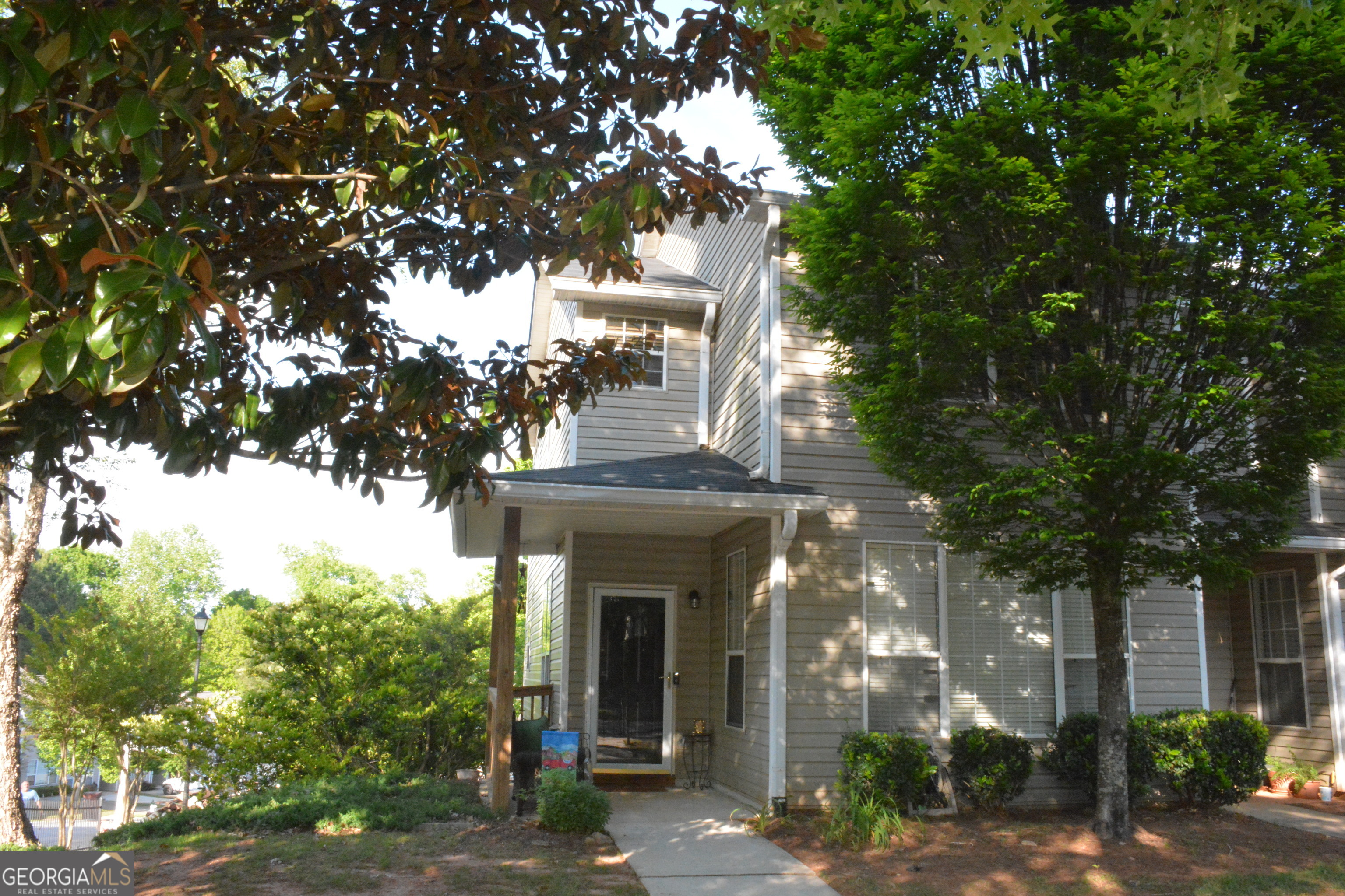 Smokewood Way, Newnan, GA 30263