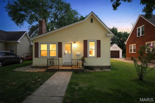 112 N Taylor Ave, Crystal City, MO, 63019-1617 | Card Image