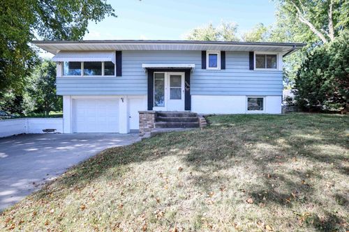 3305 18th Ave Nw, Rochester, MN, 55901-1413 | Card Image