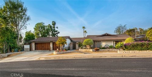 27151 Mission Hills Dr, San Juan Capistrano, CA, 92675-1504 | Card Image