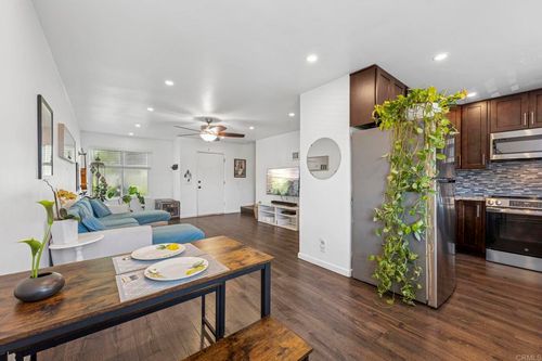 58-955 Postal Way, Vista, CA, 92083 | Card Image