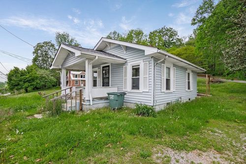 147 Mayberry St, Sparta, TN, 38583-1842 | Card Image