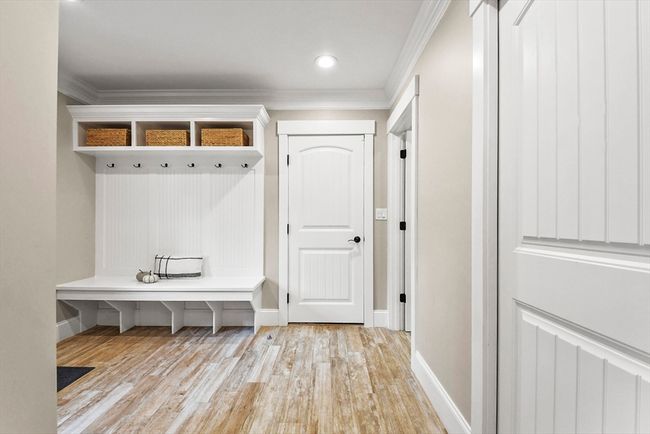 54 Cushing St, House other with 3 bedrooms, 3 bathrooms and 6 parking in Hingham MA | Image 15