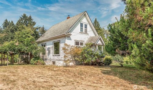 15215 91st Ave Sw, Vashon, WA, 98070-3929 | Card Image