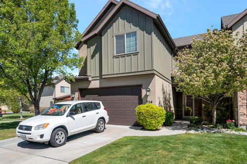 724 W Mystic Brook Way, South Jordan, UT, 84095-4693 | Card Image