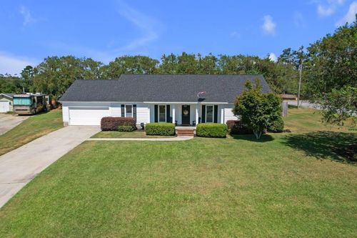 2826 Bud Mckey Cir, Valdosta, GA, 31602-4122 | Card Image