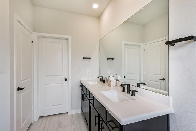 21606 Laggan Cliff Ln, House other with 5 bedrooms, 3 bathrooms and 2 parking in Cypress TX | Image 24