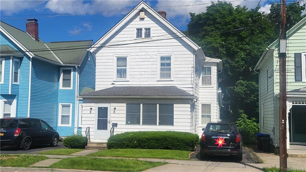 Allen Pl, Poughkeepsie, NY 12601