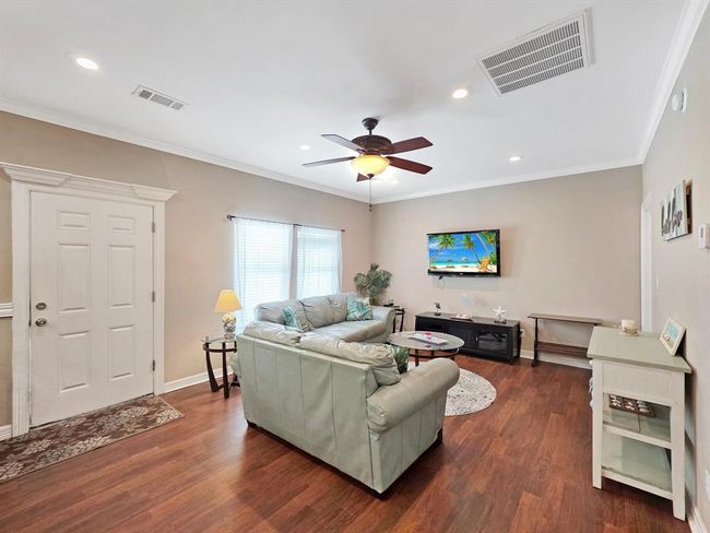 933 Westview, House other with 2 bedrooms, 2 bathrooms and 1 parking in Crystal Beach TX | Image 19
