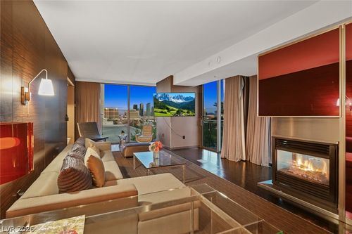 822-4381 W Flamingo Road, Las Vegas, NV, 89103 | Card Image