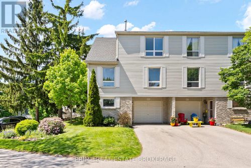 315 Everglade Cres, London, ON, N6H4M7 | Card Image