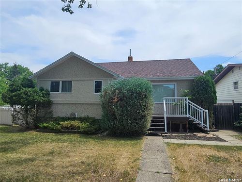 308 Cypress St, Maple Creek, SK, S0N1N0 | Card Image