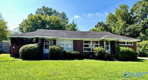 506 Hickory St Se, Hartselle, AL, 35640-2556 | Card Image