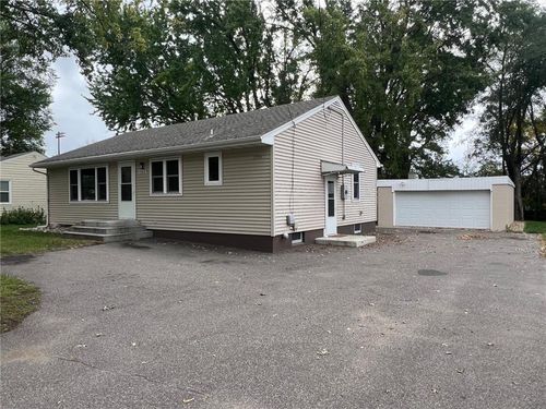 2098 County Road E E, White Bear Lake, MN, 55110-4704 | Card Image