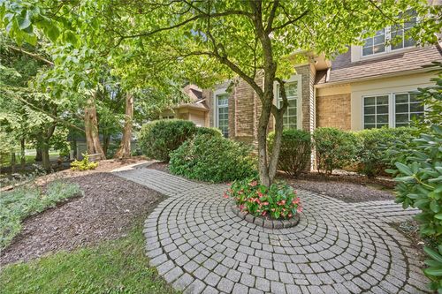 14 Barrington Hls, Pittsford, NY, 14534-4709 | Card Image