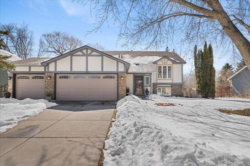 6535 Upper 14th St N, Oakdale, MN, 55128-4519 | Card Image