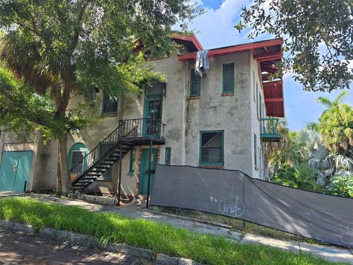 651 10th Ave S, St Petersburg, FL, 33701-4737 | Card Image