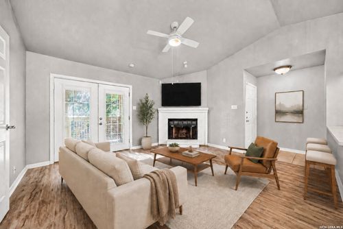 402-12446 Starcrest Dr, San Antonio, TX, 78216-2921 | Card Image