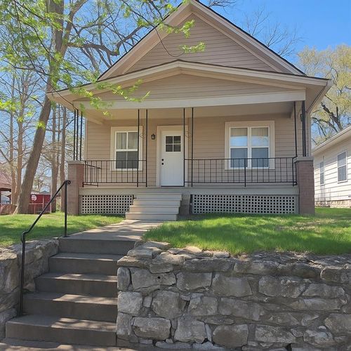 308 N Lawndale Ave, Kansas City, MO, 64123-1429 | Card Image