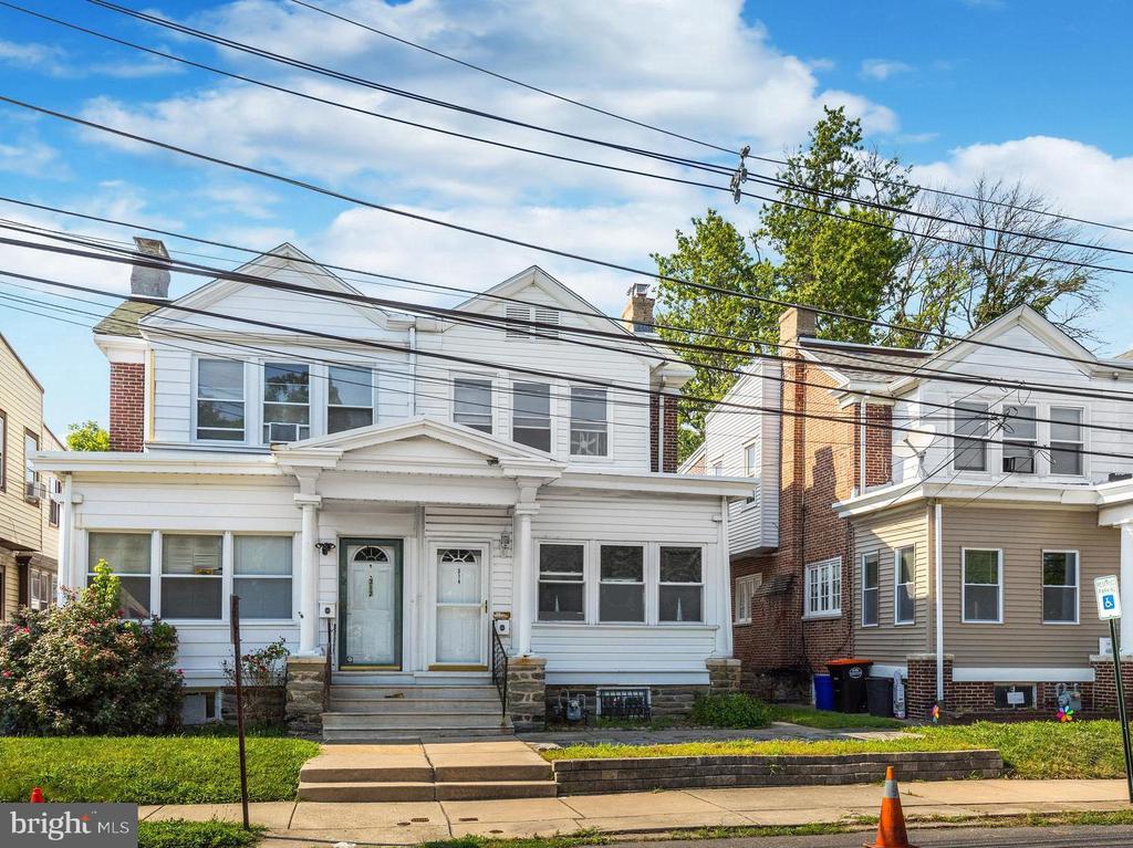 21st St, Chester, PA 19013