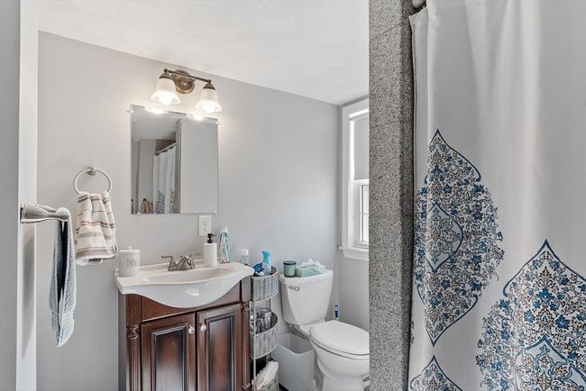 18 Glendale Ave, House other with 3 bedrooms, 2 bathrooms and 3 parking in Peabody MA | Image 23