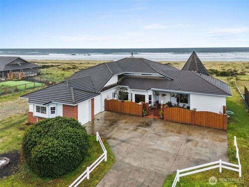 1981 Gray Gull Ln, Westport, WA, 98595 | Card Image