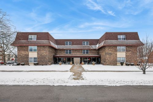 apt-304-475 Shenstone Rd, Riverside, IL, 60546-2034 | Card Image