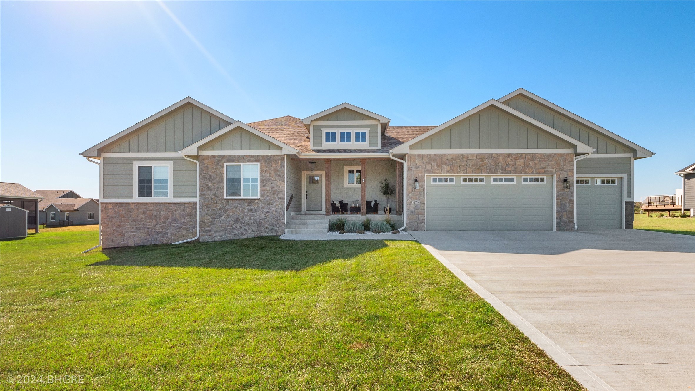 35th St, Cumming, IA 50061