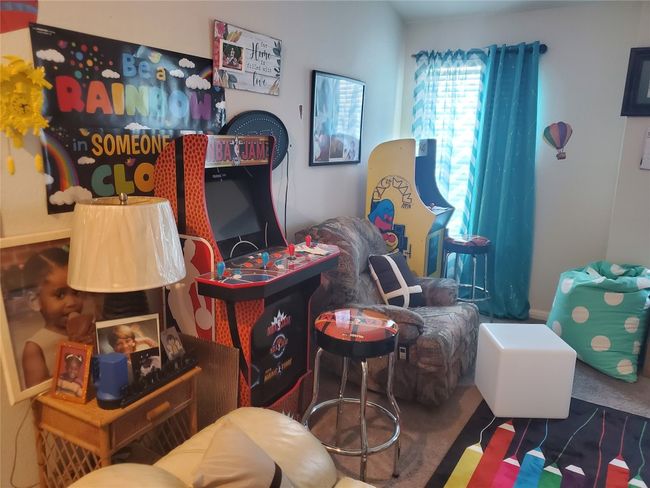 11821 Pecangate Way, House other with 5 bedrooms, 3 bathrooms and 4 parking in Manor TX | Image 17