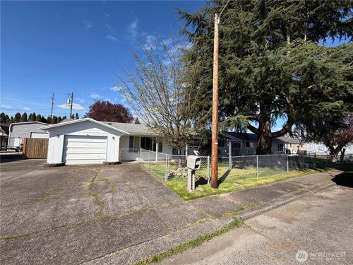 359 Douglas St, Longview, WA, 98632-1740 | Card Image