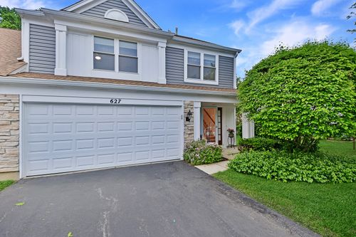 627 N Charter Hall Dr, Palatine, IL, 60067-8681 | Card Image