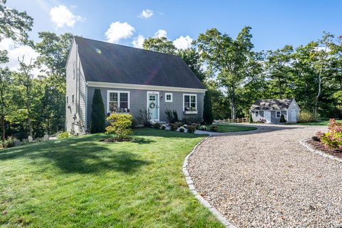 137 Falmouth Sandwich Rd, Mashpee, MA, 02649-4308 | Card Image