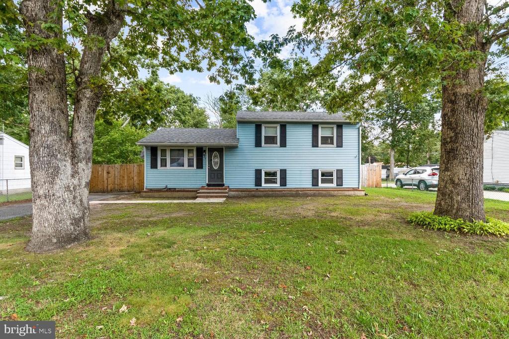 Cains Mill Rd, Williamstown, NJ 08094