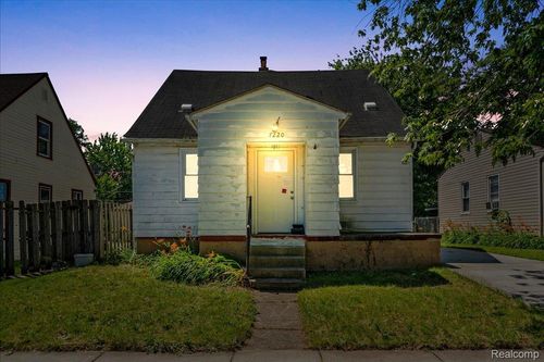 7220 Hupp Ave, Warren, MI, 48091-4919 | Card Image