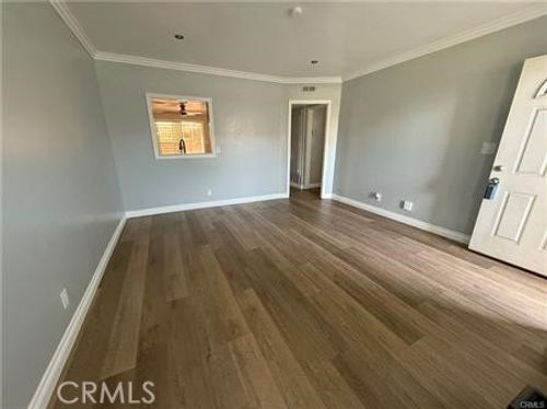25-4109 W 5th St, Santa Ana, CA, 92703-3265 | Card Image