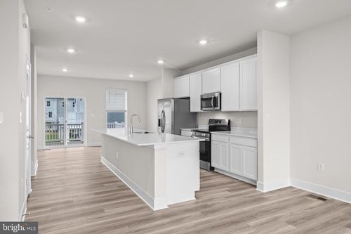 1816 Smith Island Rd, BALTIMORE, MD, 21244 | Card Image