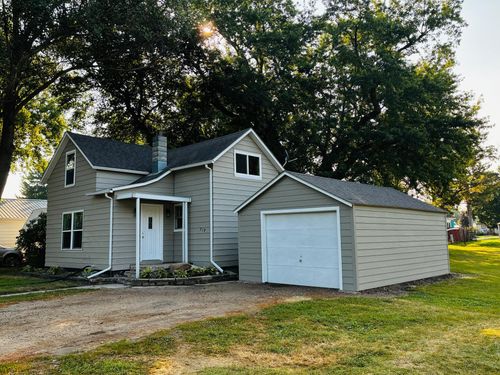 719 2nd Ave, Brewster, MN, 56119-1001 | Card Image