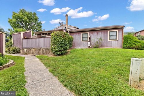 847 Louise Ct, ENOLA, PA, 17025-1506 | Card Image