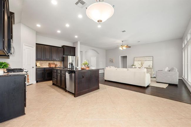 2314 Laurel Loch Ln, House other with 4 bedrooms, 2 bathrooms and 2 parking in Pearland TX | Image 17