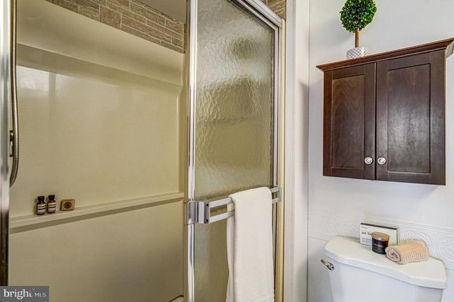 5901 Wivenhoe Ct, House other with 5 bedrooms, 3 bathrooms and null parking in ALEXANDRIA VA | Image 30