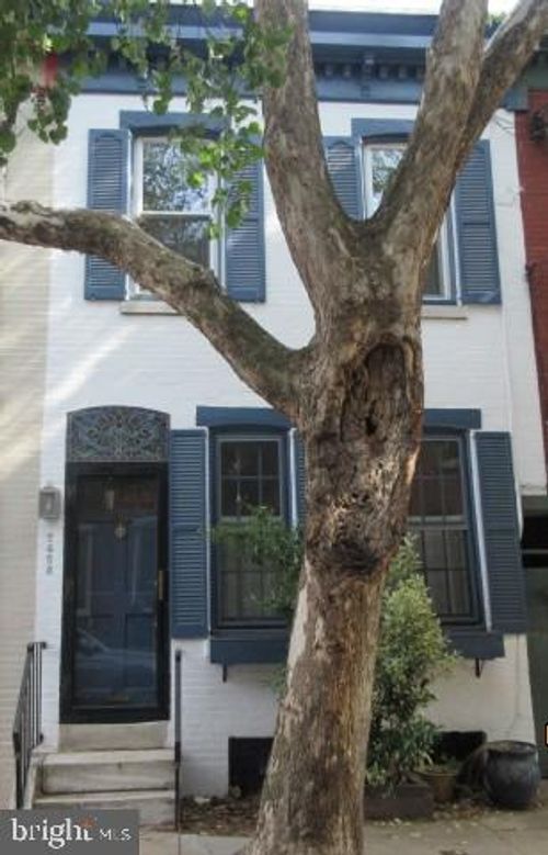 2453 Meredith St, PHILADELPHIA, PA, 19130-2521 | Card Image