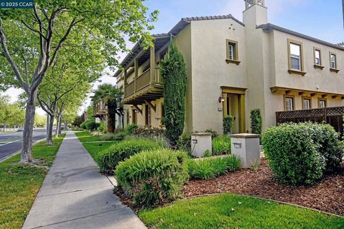 7774 Stoneleaf Rd, San Ramon, CA, 94582-5966 | Card Image