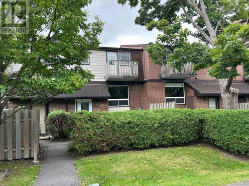 9-402 Montfort St, Ottawa, ON, K1L8G7 | Card Image