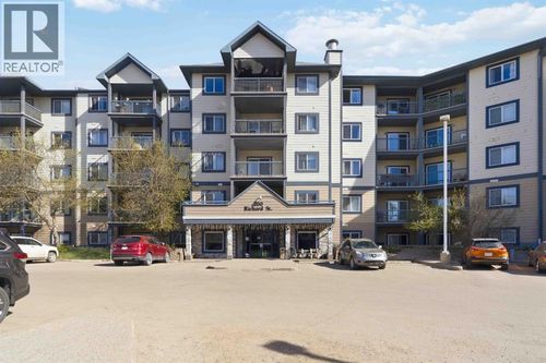 200 Richard St, Fort Mcmurray, AB, T9H5H6 | Card Image