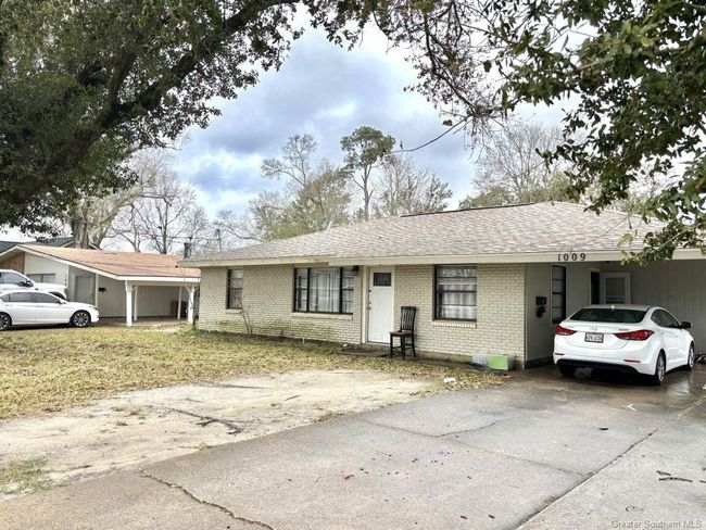 1009 Cherryhill St, House other with 3 bedrooms, 2 bathrooms and null parking in Lake Charles LA | Image 13