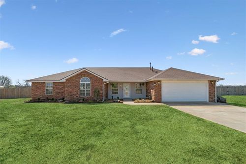 127 Steven Dr, Shawnee, OK, 74804-6307 | Card Image