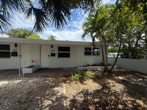 2018 Ne 15th St, Fort Lauderdale, FL, 33304-1420 | Card Image