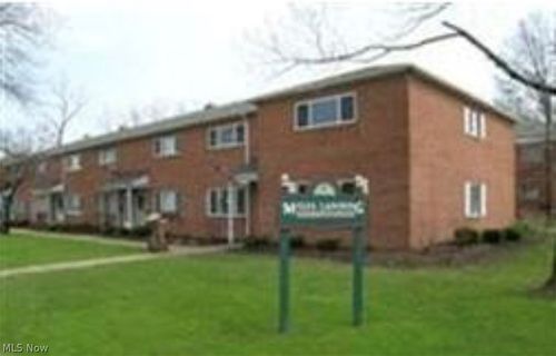 23755 Banbury Cir, Warrensville Heights, OH, 44128-5308 | Card Image