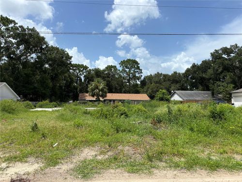 25815 Exmoor Dr, SORRENTO, FL, 32776-9052 | Card Image